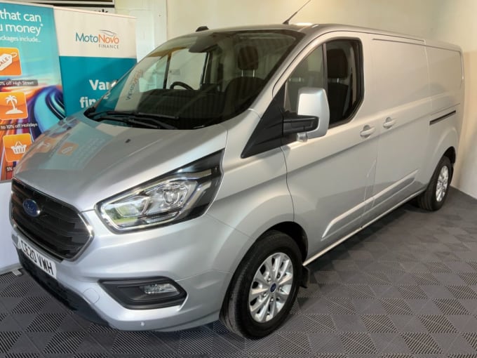 2024 Ford Transit Custom