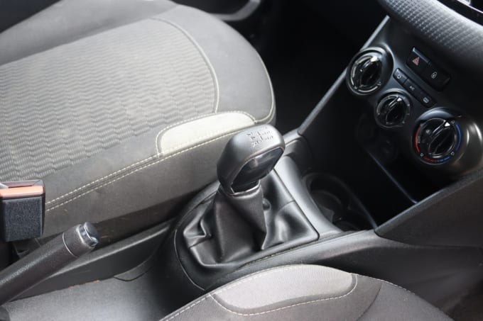 2025 Peugeot 208