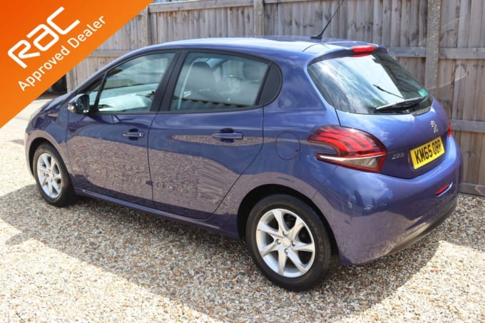 2025 Peugeot 208