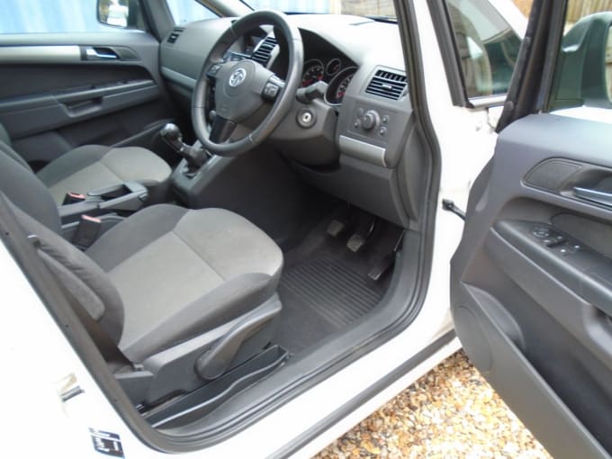 2024 Vauxhall Zafira