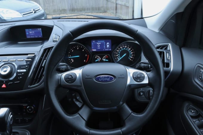 2025 Ford Kuga