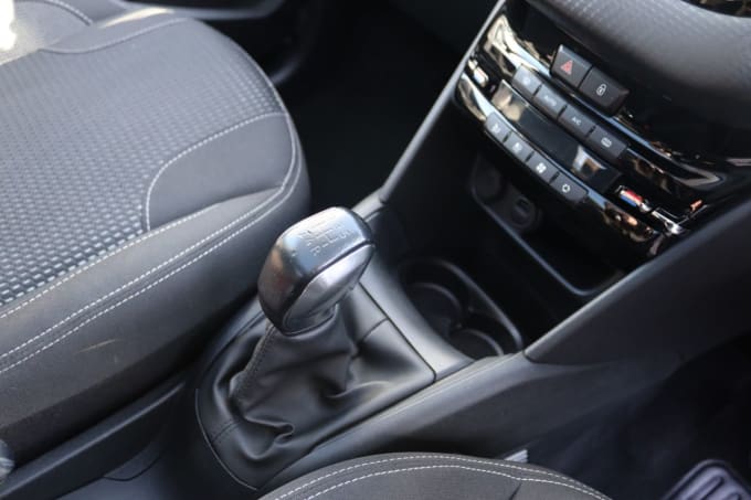 2025 Peugeot 208