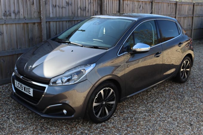2025 Peugeot 208