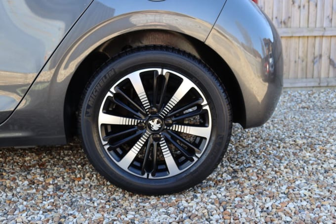 2025 Peugeot 208