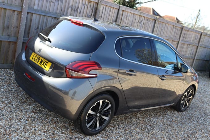 2025 Peugeot 208