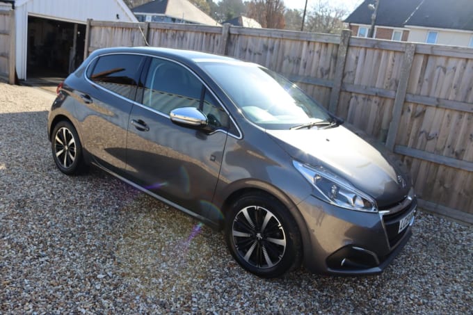 2025 Peugeot 208