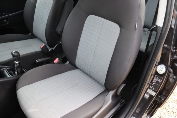 2025 Kia Venga