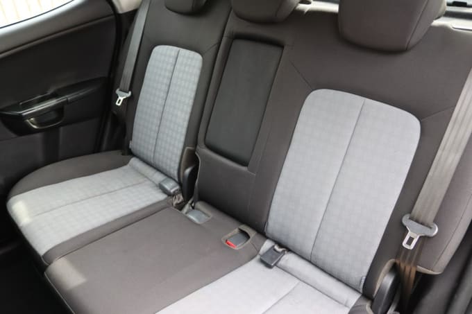 2025 Kia Venga