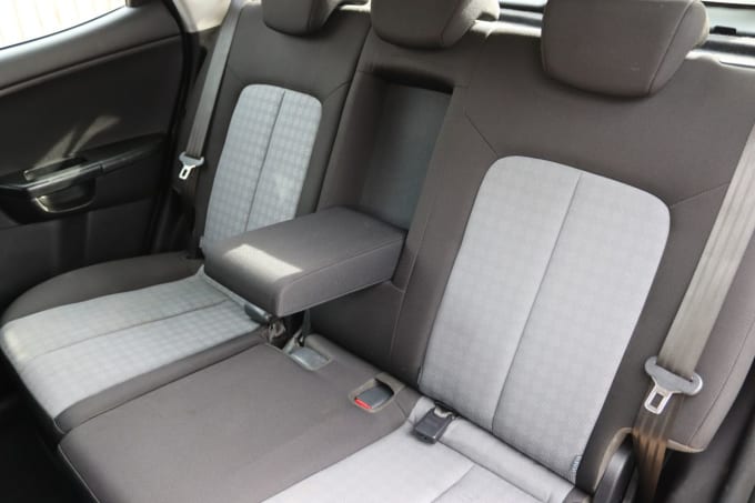 2025 Kia Venga