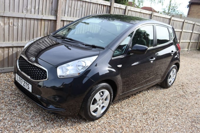 2025 Kia Venga
