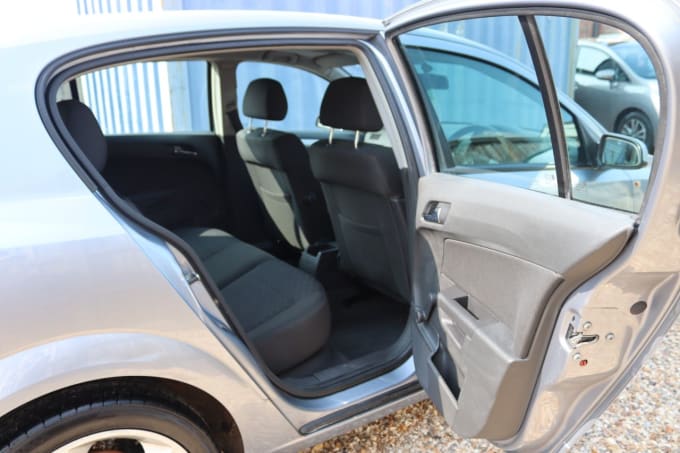 2025 Vauxhall Astra