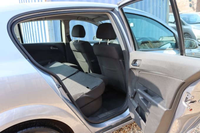 2025 Vauxhall Astra