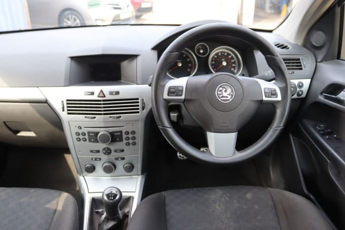 2025 Vauxhall Astra