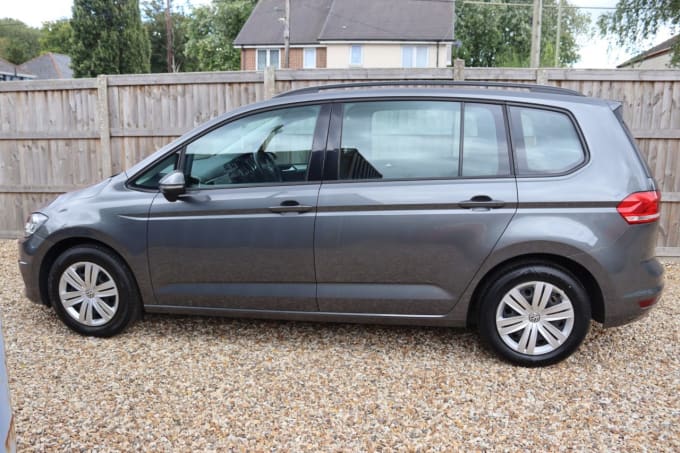 2025 Volkswagen Touran