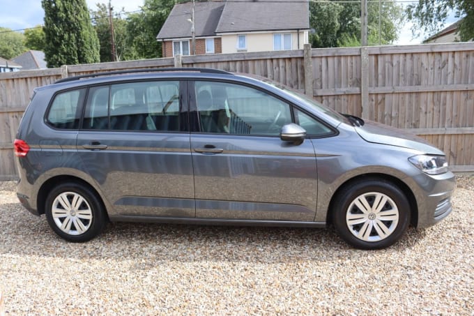 2025 Volkswagen Touran