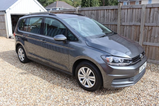 2025 Volkswagen Touran