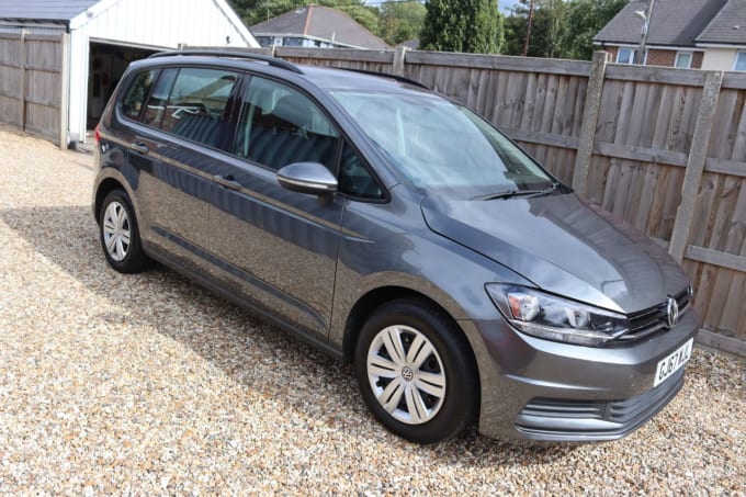 2025 Volkswagen Touran
