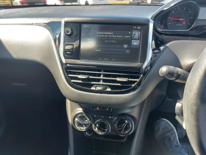 2015 Peugeot 208