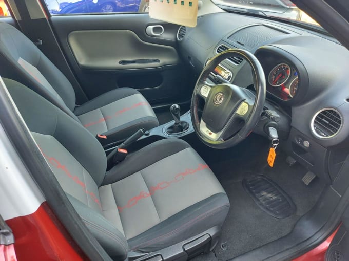 2018 Mg Mg3
