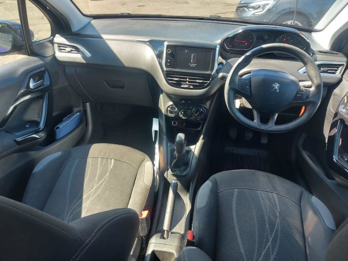 2015 Peugeot 208