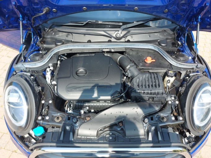 2019 Mini Hatch
