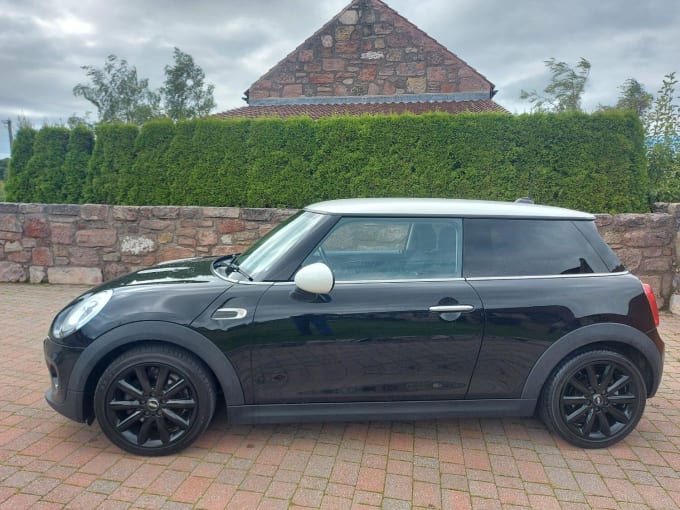 2016 Mini Hatch