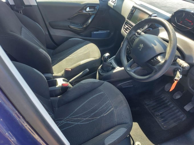 2015 Peugeot 208