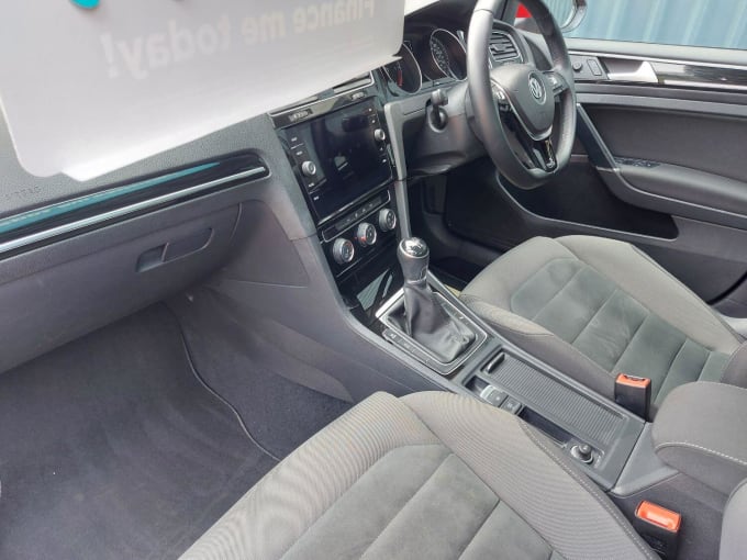 2018 Volkswagen Golf