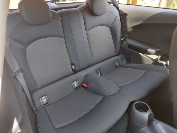 2019 Mini Hatch