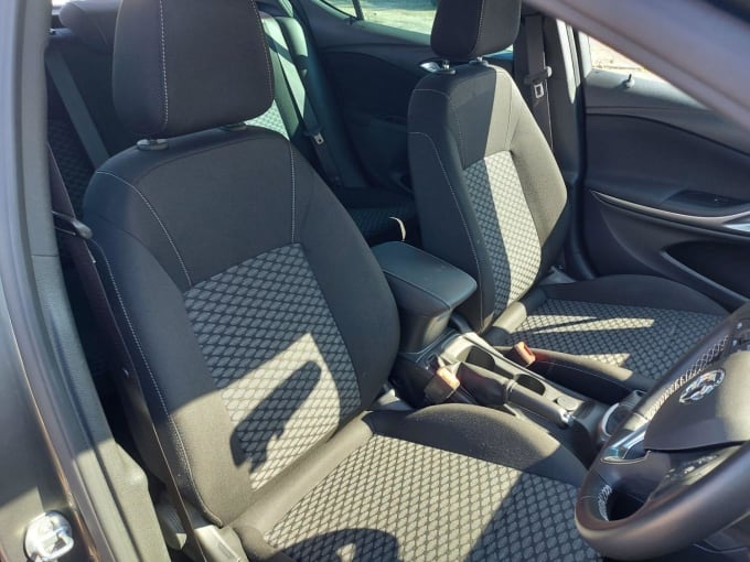 2020 Vauxhall Astra
