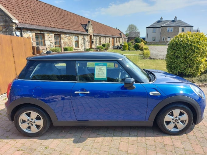 2019 Mini Hatch