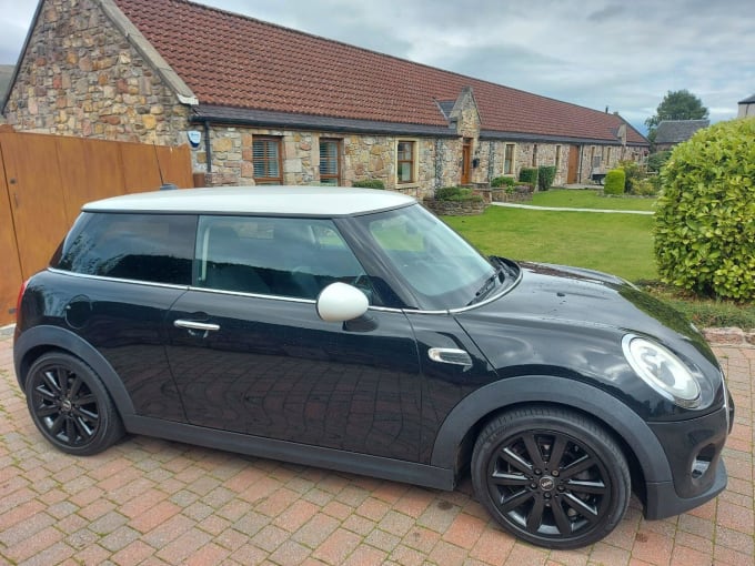 2016 Mini Hatch