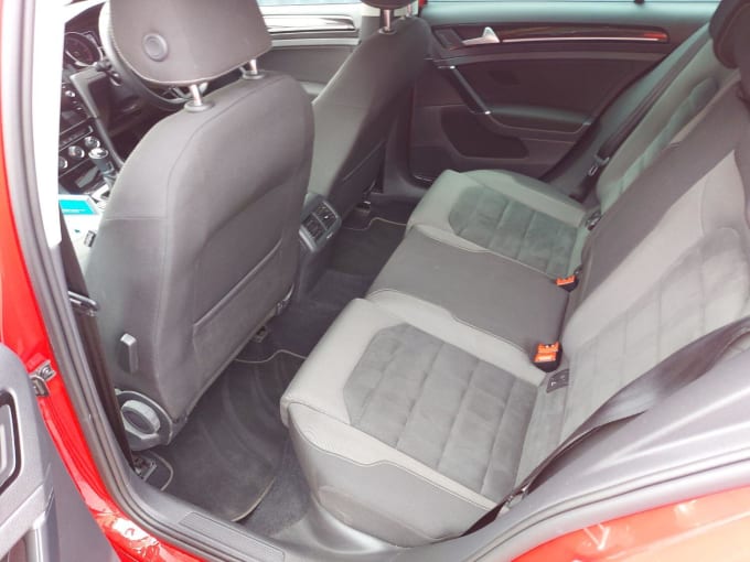 2018 Volkswagen Golf