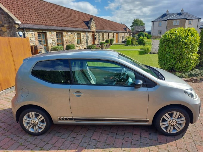 2016 Volkswagen Up