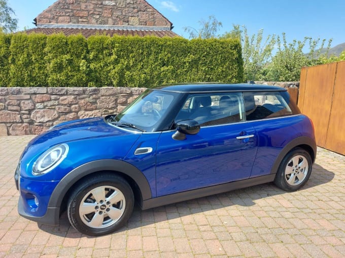 2019 Mini Hatch
