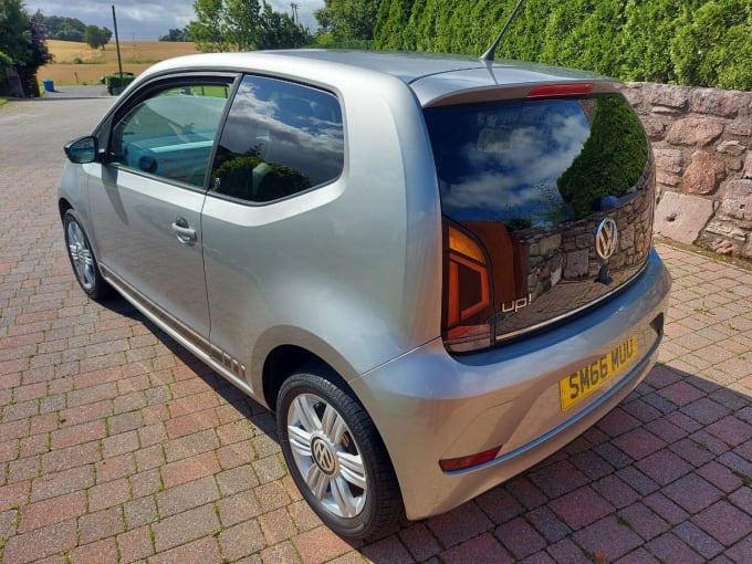 2016 Volkswagen Up