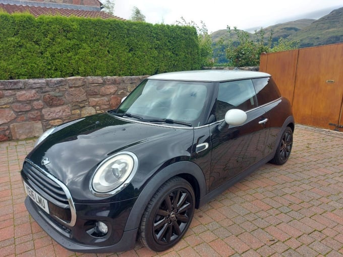 2016 Mini Hatch