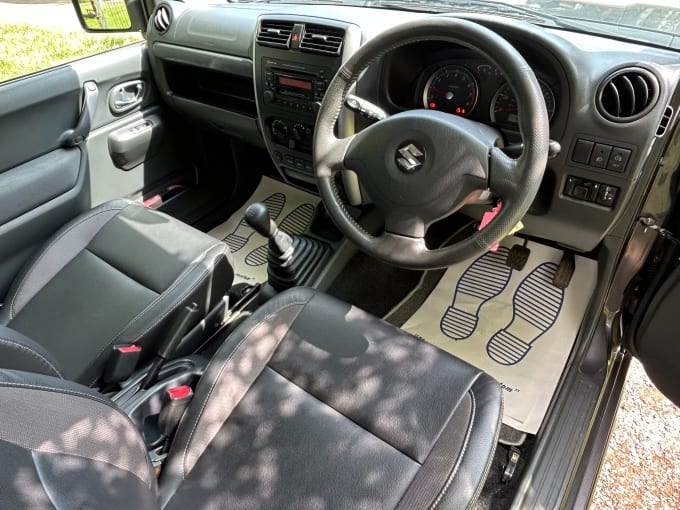 2025 Suzuki Jimny