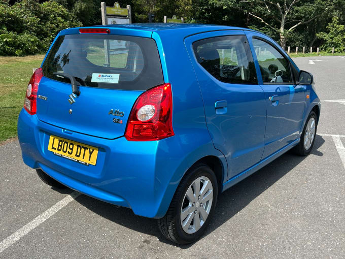 2025 Suzuki Alto