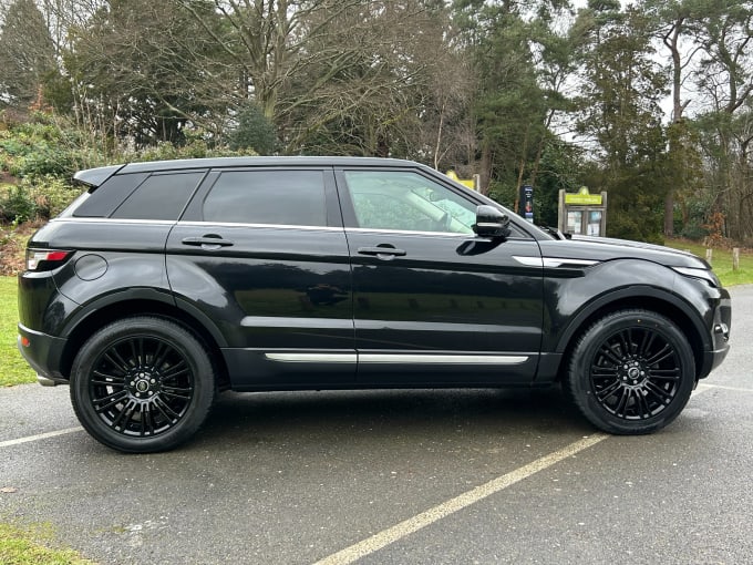 2025 Land Rover Range Rover Evoque