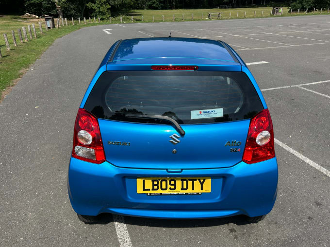 2025 Suzuki Alto