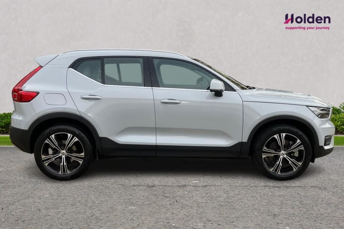 2024 Volvo Xc40