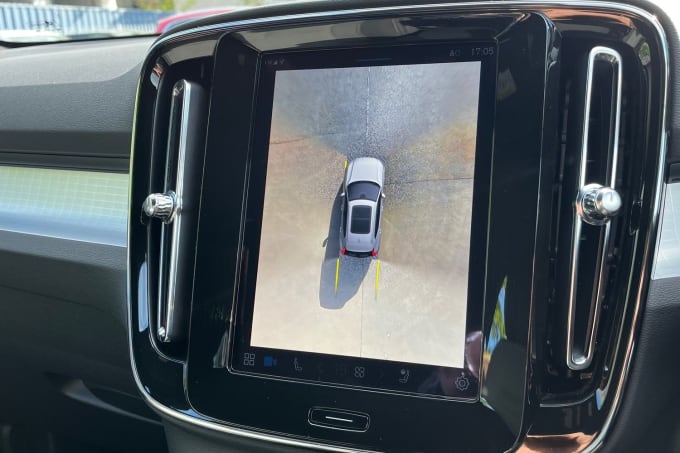 2025 Volvo Xc40