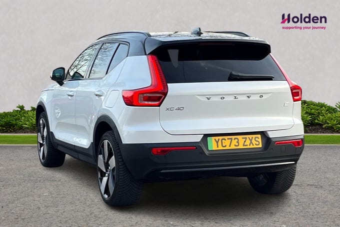 2025 Volvo Xc40
