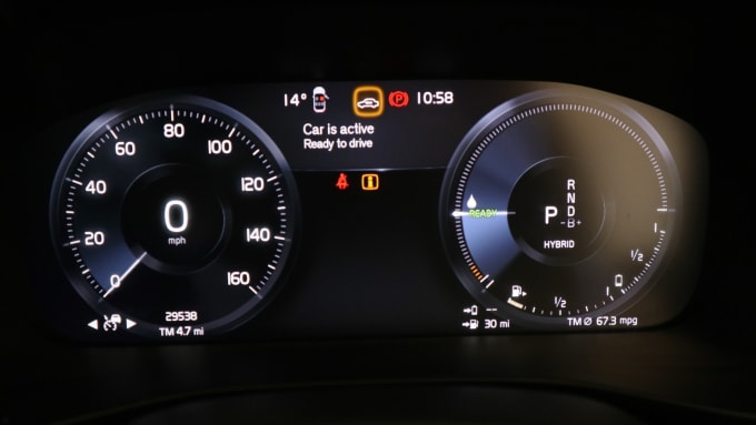 2025 Volvo Xc40