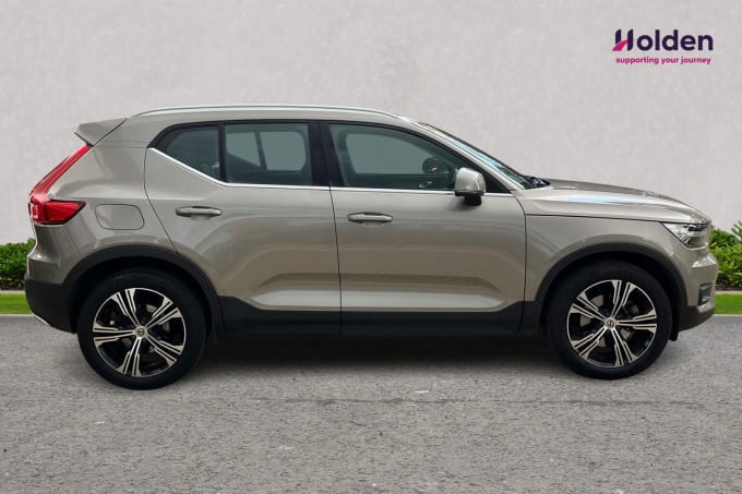 2024 Volvo Xc40