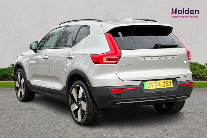 2025 Volvo Xc40