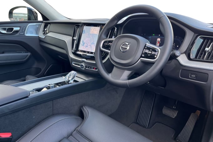 2025 Volvo Xc60