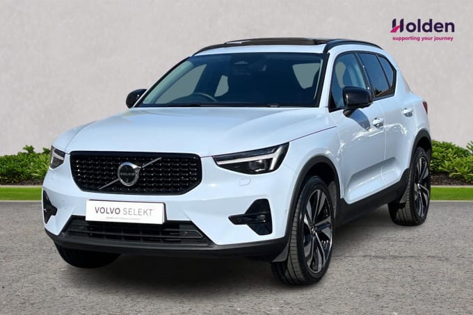 2025 Volvo Xc40