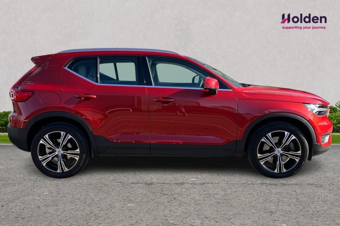 2025 Volvo Xc40
